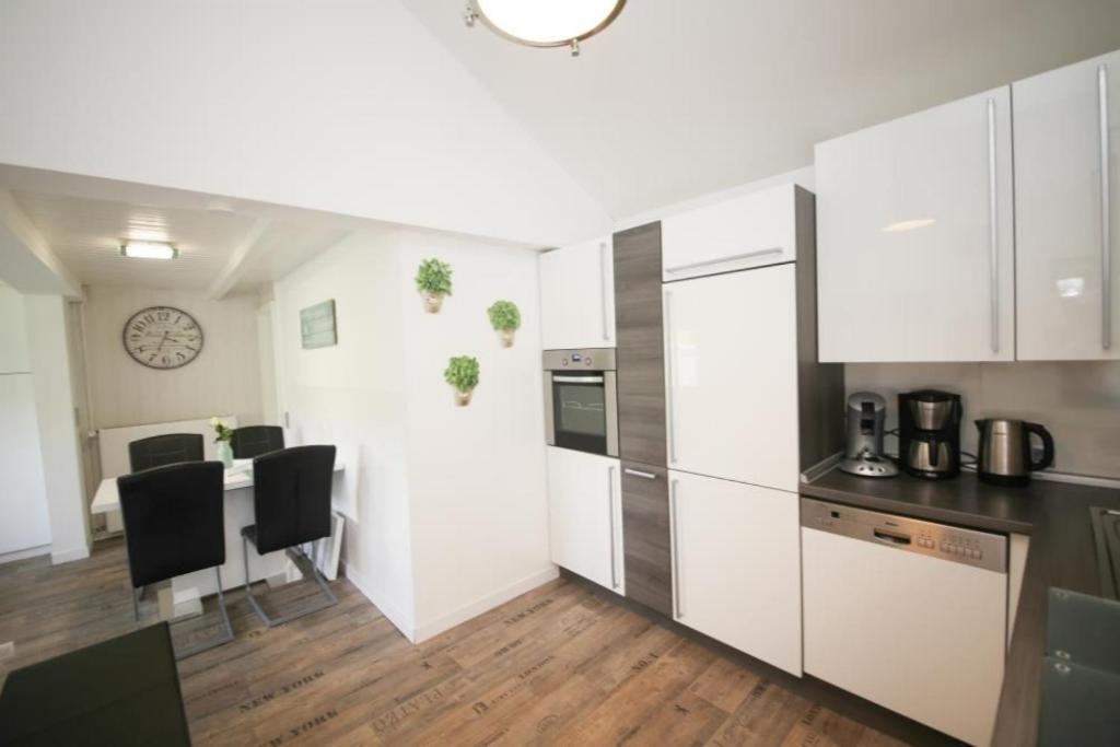 Ferienhaus Duenenhaus ฮัฟฟ์ครูก ภายนอก รูปภาพ